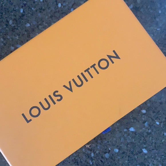 Louis Vuitton Zippy Wallet - Picture 2 of 2